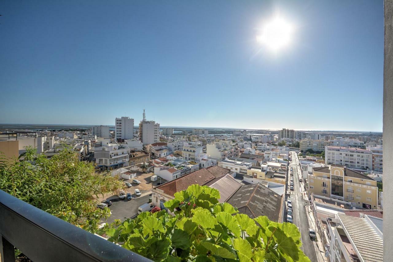 In Faro With Sea View Daire Dış mekan fotoğraf