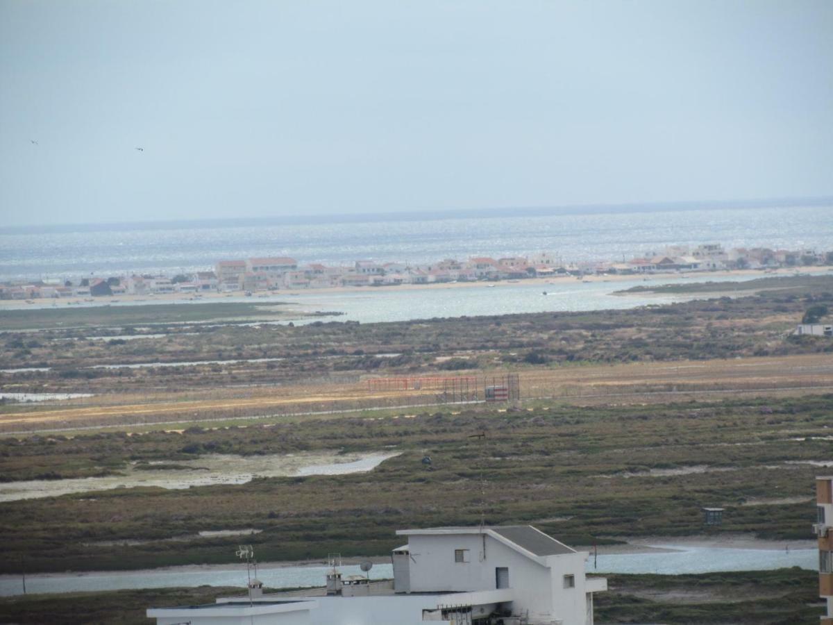 In Faro With Sea View Daire Dış mekan fotoğraf