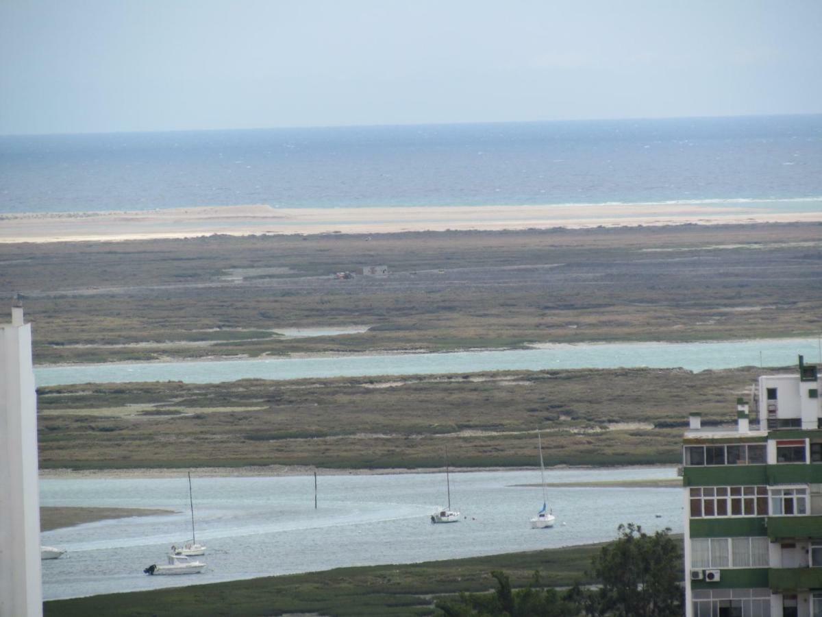 In Faro With Sea View Daire Dış mekan fotoğraf